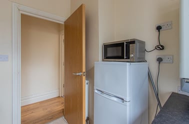 Colum Road, Cathays, Cardiff - Image 3
